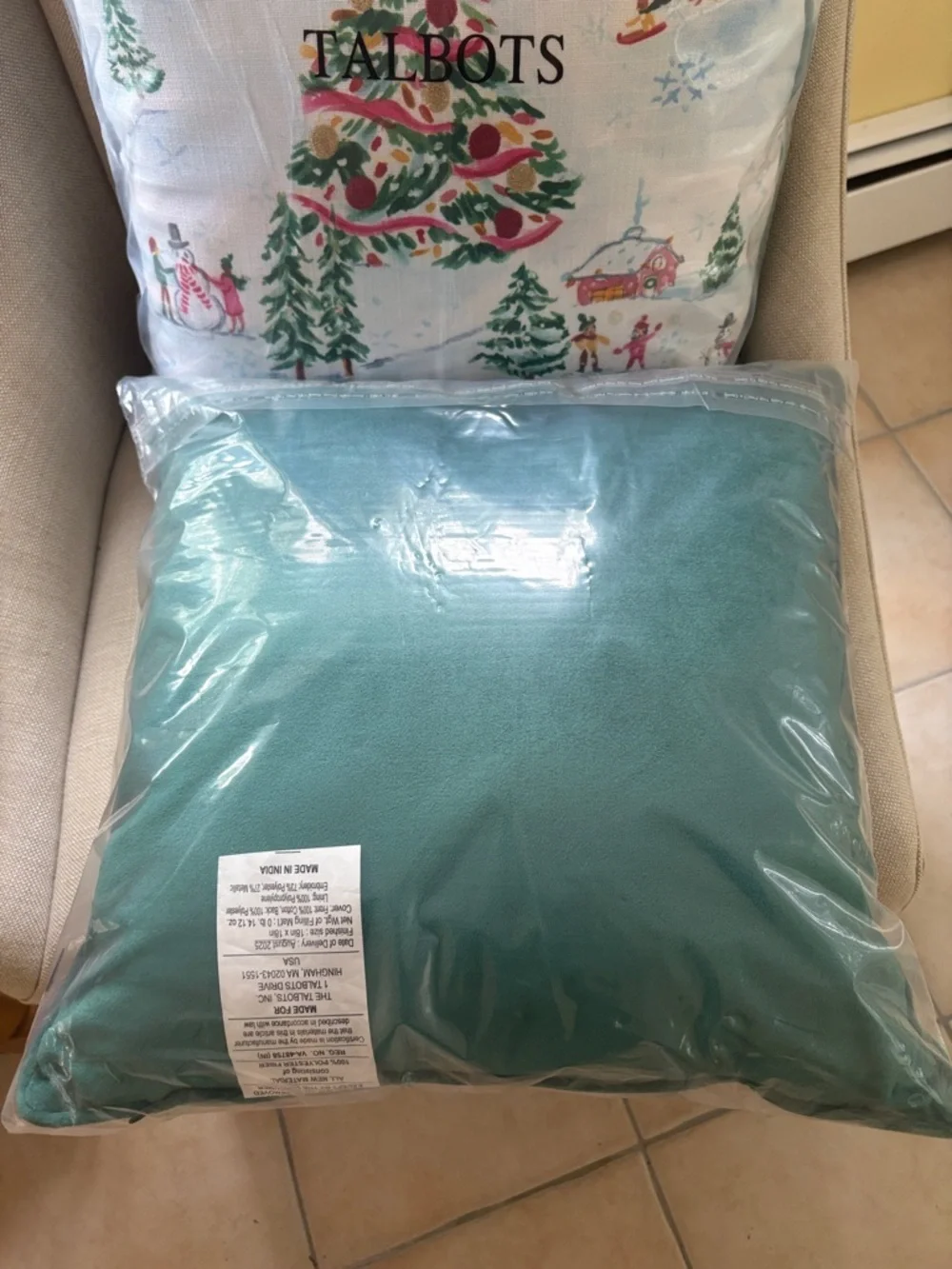 Talbots Light Blue Winter Tree Holiday Pillow with Festive Scene NWT 18”x18”